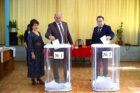 Глава ПФР Татарстана принял участие в голосовании на выборах 
