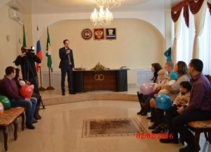 Торжественное вручение сертификатов на материнский капитал в Зеленодольском районе