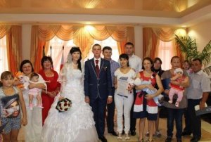 В Дрожжаном вручили сертификаты на материнский капитал