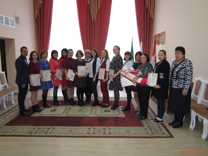 Вручение сертификатов на материнский (семейный) капитал в Черемшанском районе