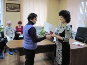 Вручение пенсионных удостоверений в Тетюшском районе
