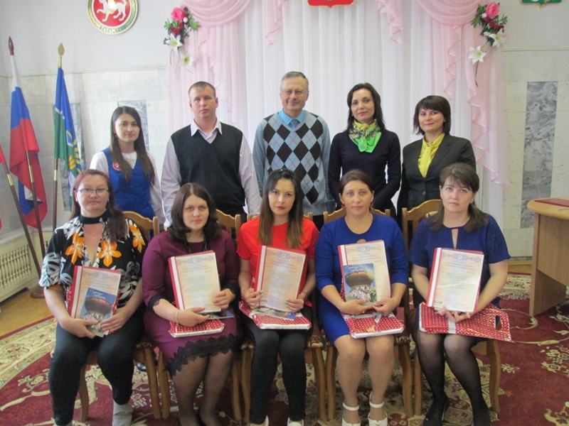 Вручение сертификатов МСК в Буинске 