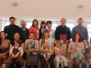 Накануне Международного женского дня