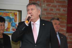 Управляющий Отделением ПФР по РТ поздравил  бугульминских школьников
