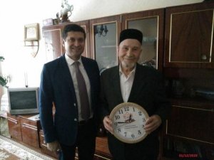 Поздравление юбиляров и старейших жителей Набережных Челнов