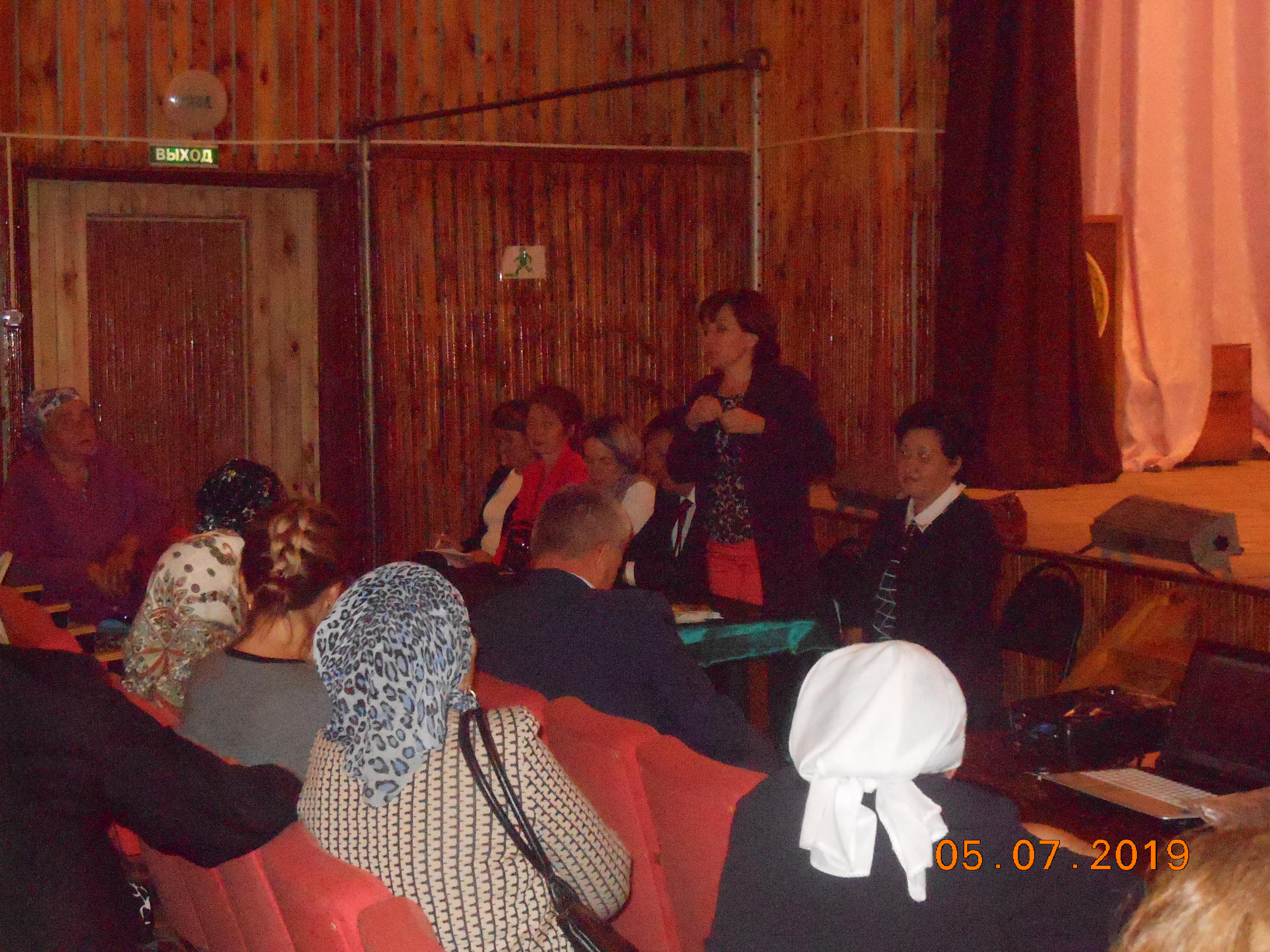 Встреча с жителями сельских поселений Кичкетан, Красный Бор