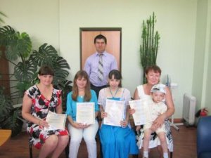 Торжественное вручение сертификатов на материнский капитал