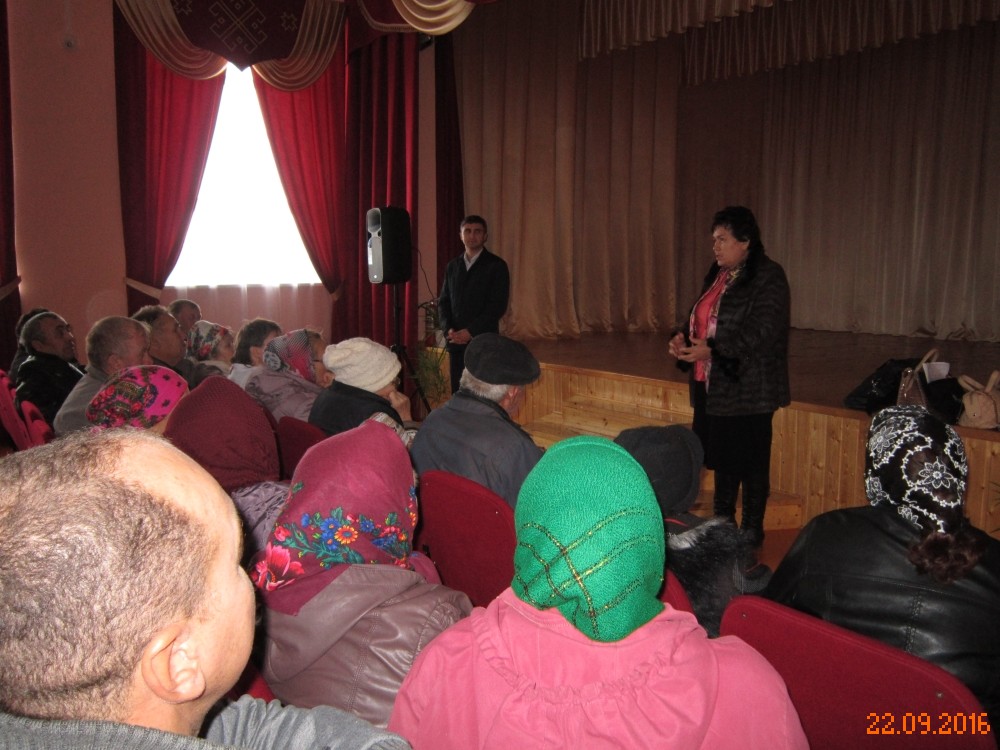 Продолжаются встречи с населением в Черемшанском районе