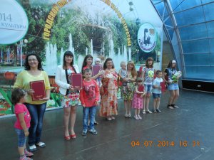 Торжественное вручение сертификата на материнский капитал