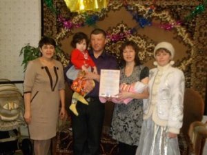 В гостях - Снегурочка