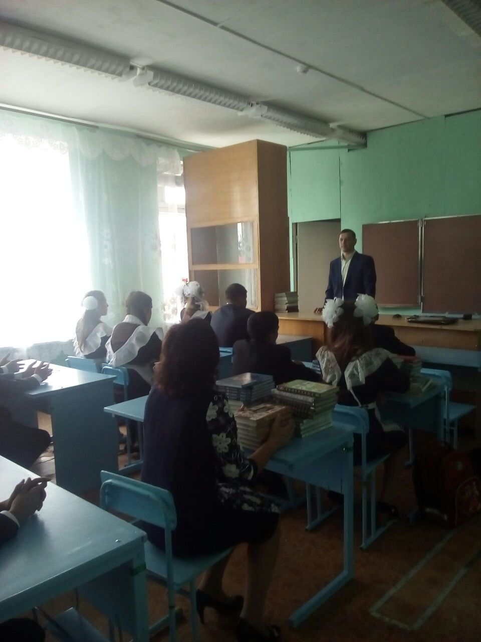 Торжественная линейка,  посвященная Дню знаний