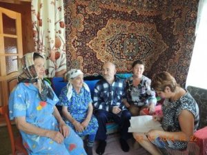 Посетили одиноко проживающую супружескую пару