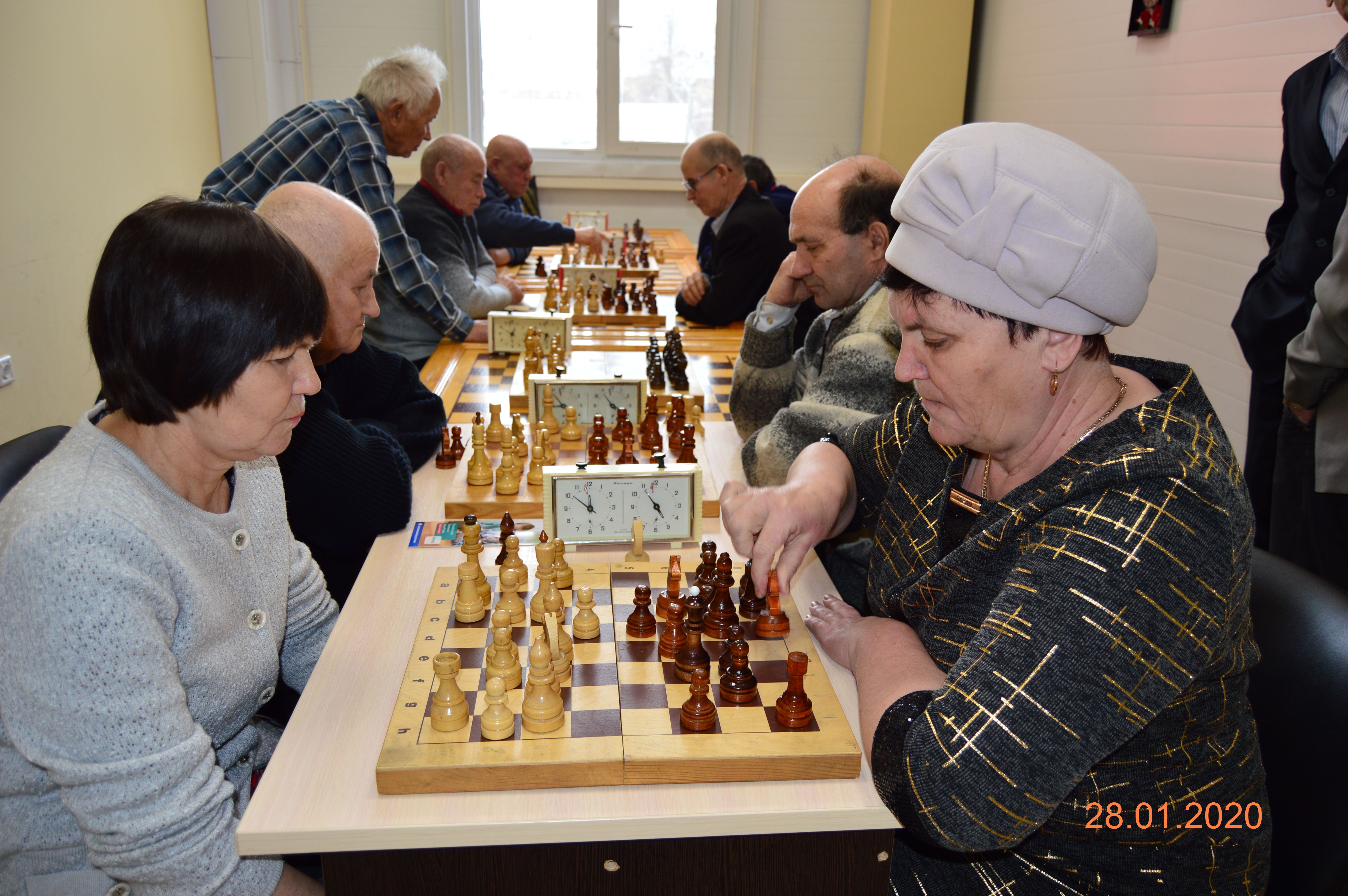 Турнир по шахматам и шашкам среди пенсионеров в Агрызе