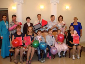 Торжественное вручение материнского сертификата в Зеленодольске